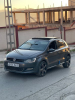 voitures-volkswagen-polo-2014-life-azazga-tizi-ouzou-algerie