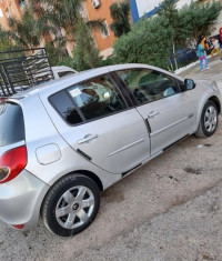 voitures-renault-clio-3-2011-meftah-blida-algerie