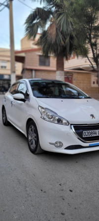 voitures-peugeot-208-2014-allure-bordj-bou-arreridj-algerie