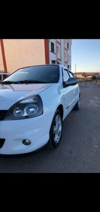 voitures-renault-clio-campus-2013-bye-ain-temouchent-algerie