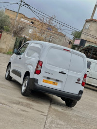 voitures-fiat-doblo-2024-nouvo-medea-algerie