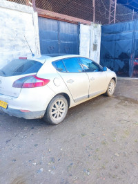 voitures-renault-laguna-3-2010-attatba-tipaza-algerie