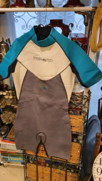 Combinaison Shorty de plongé, Surf  TRIBORD 2mm Taille , Neuf , Taille L