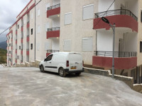 appartement-vente-f3-bejaia-oued-ghir-algerie