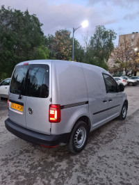 voitures-volkswagen-caddy-2019-fourgon-guelma-algerie