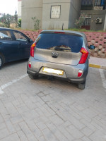 mini-citadine-kia-picanto-2014-funny-les-eucalyptus-alger-algerie