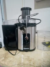 Jus centrifugeuse ROBUSTE عصارة فواكه وخضر جديدة 