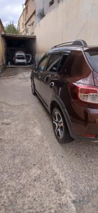 voitures-dacia-sandero-2017-ouled-yaich-blida-algerie