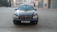 voitures-mercedes-classe-c-2001-avant-garde-bouira-algerie