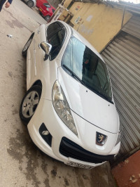 voitures-peugeot-207-2012-bab-ezzouar-alger-algerie