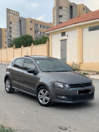 voitures-volkswagen-polo-2013-black-et-silver-bordj-bou-arreridj-algerie