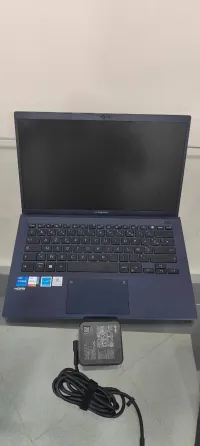 ASUS ExpertBook B1400 i7 11th 24gb ram 512nvme