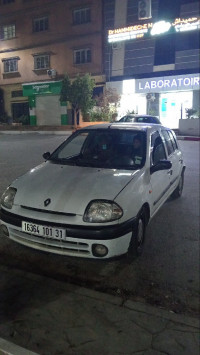 voitures-renault-clio-1-2001-bir-el-djir-oran-algerie