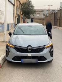 voitures-renault-clio-5-2024-evolution-blida-algerie