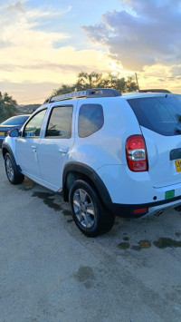 voitures-dacia-duster-2015-facelift-laureate-bouira-algerie