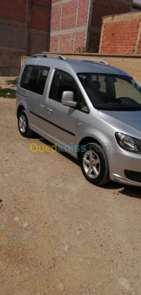 voitures-volkswagen-caddy-2015-life-ain-beida-oum-el-bouaghi-algerie