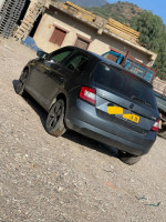 voitures-skoda-fabia-2015-draa-ben-khedda-tizi-ouzou-algerie