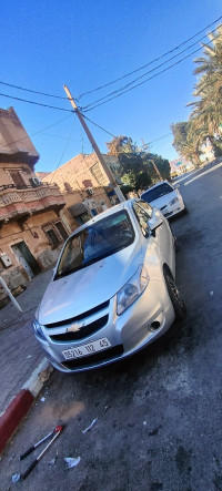 voitures-chevrolet-sail-4-portes-2012-djeniane-bourzeg-naama-algerie