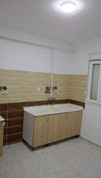 appartement-location-f4-alger-ain-naadja-algerie