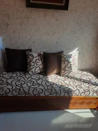 2 canapes avec matelas et oreilles 