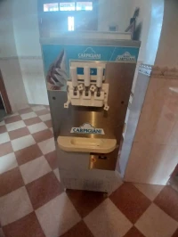 Machine glace Italie carpigiani