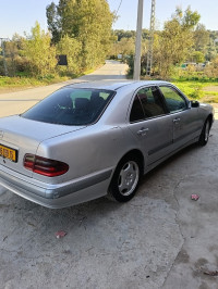 voitures-mercedes-classe-e-1999-bouzeguene-tizi-ouzou-algerie