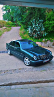 large-sedan-mercedes-classe-e-1999-tizi-ouzou-algeria