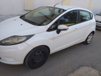 voitures-ford-fiesta-2012-kouba-alger-algerie