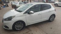 voitures-peugeot-208-2015-allure-facelift-chlef-algerie