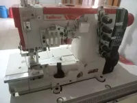 Machine a coudre professionnels jaki, tailleur...