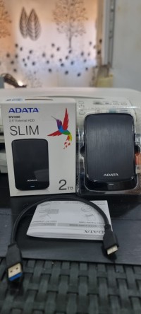 ADATA HV320 Slim بحجم 2 تيرابايت (2TB
