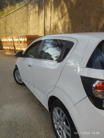 voitures-chevrolet-sonic-hatchback-2014-bouzareah-alger-algerie