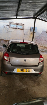 voitures-renault-clio-3-2010-authentique-miliana-ain-defla-algerie