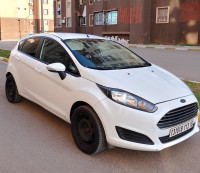 voitures-ford-fiesta-2013-trend-look-reghaia-alger-algerie