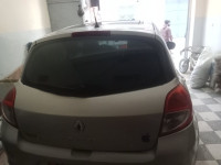 voitures-renault-clio-3-2010-authentique-blida-algerie