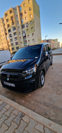 utilitaire-fiat-doblo-2024-italie-3-place-zeralda-alger-algerie