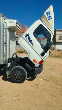 camion-hyundai-frigo-2014-ain-beida-oum-el-bouaghi-algerie