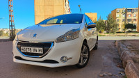 voitures-peugeot-208-2014-allure-tiaret-algerie