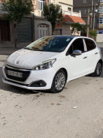 citadine-peugeot-208-2015-allure-facelift-ain-azel-setif-algerie