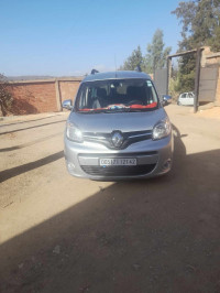 voitures-renault-kangoo-2021-menaceur-tipaza-algerie