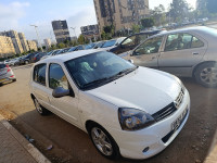 voitures-renault-clio-campus-2012-bye-zeralda-alger-algerie