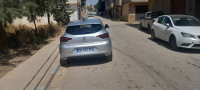 voitures-renault-clio-5-2022-buznez-ain-merane-chlef-algerie