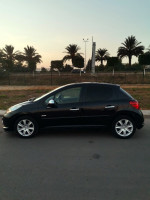 voitures-peugeot-207-2009-premium-larbatache-boumerdes-algerie