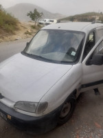 voitures-peugeot-partner-1997-beni-djellil-bejaia-algerie