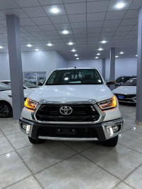 fourgon-toyota-hilux-2024-guelma-algerie