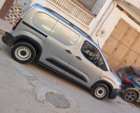 voitures-fiat-doblo-2024-italie-es-senia-oran-algerie