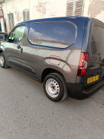 voitures-fiat-doblo-2023-professionnel-ain-bessem-bouira-algerie