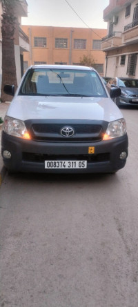 utilitaire-toyota-hilux-2011-batna-algerie