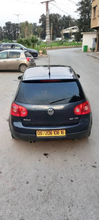 voitures-volkswagen-golf-5-2006-carat-dar-el-beida-alger-algerie