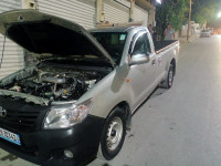 voitures-toyota-hilux-2013-souk-ahras-algerie